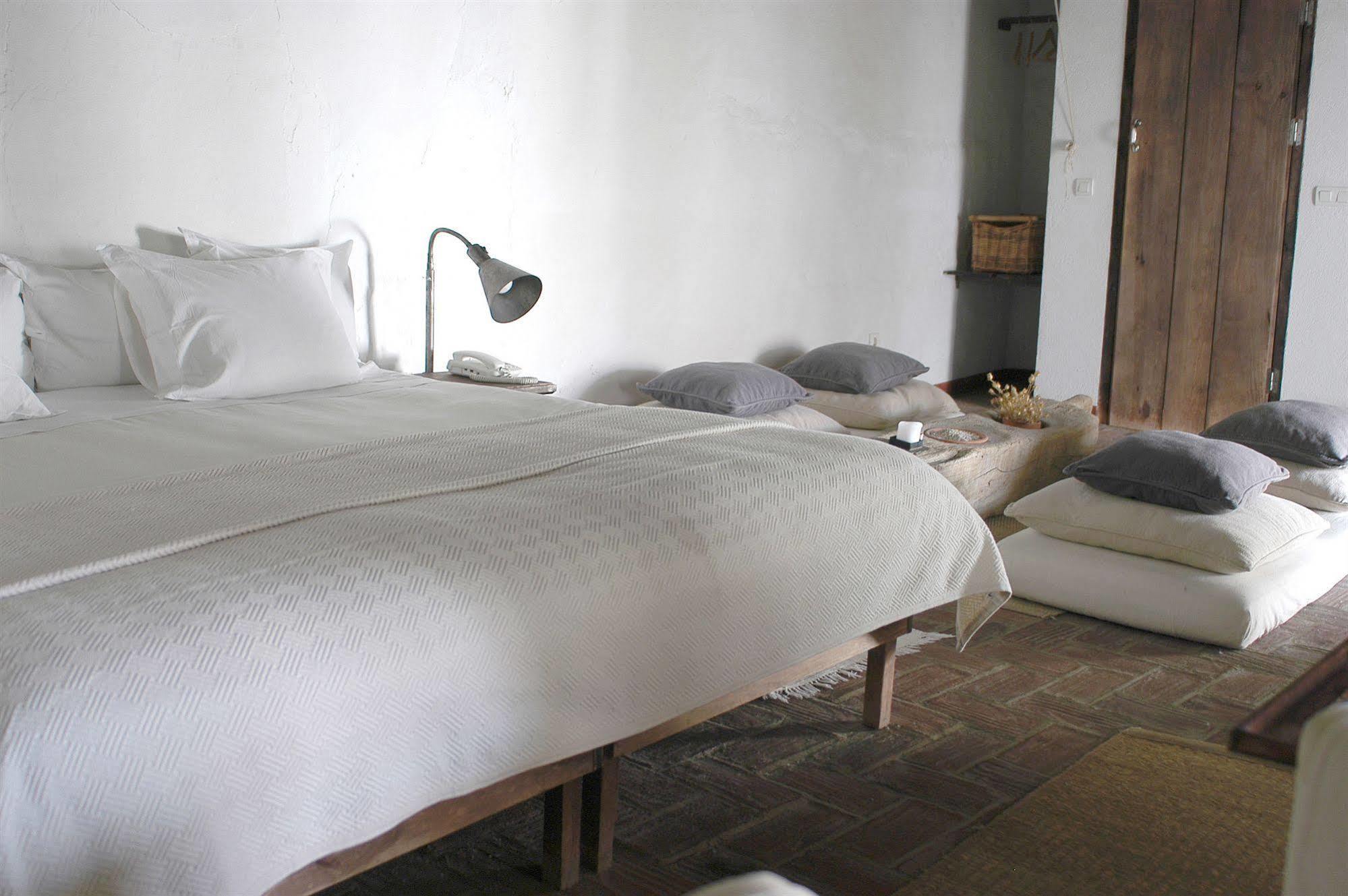 Hospederia Convento De La Parra, 06176 (Adults Only) Hotel La Parra  Buitenkant foto